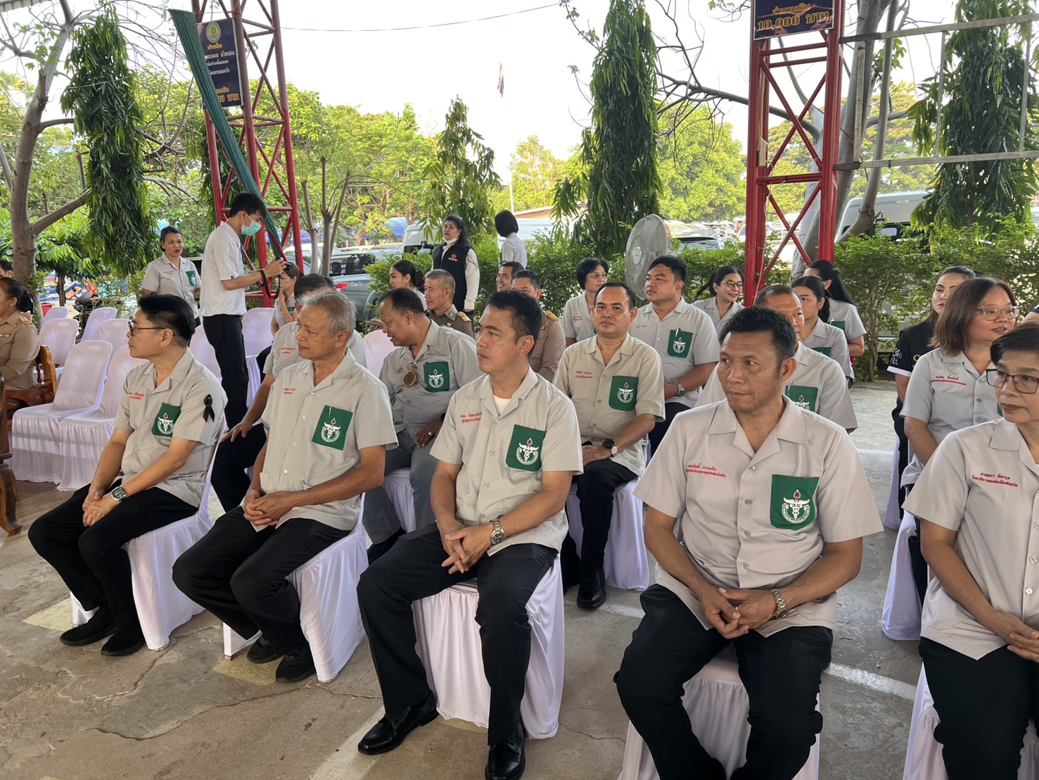 title - ส.ป.ก.อำนาจเจริญ ร่วมออกหน่วยจัดนิทรรศการโครงการบำบัดทุกข์ บำรุงสุข สร้างรอยยิ้มให้ประชาชน จังหวัดอำนาจเจริญ ประจำปีงบประมาณ พ.ศ. 2569